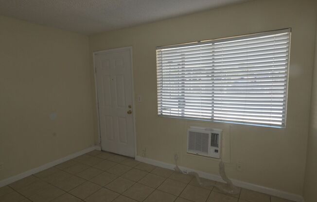 one-bedroom apartment - North Las Vegas -NO PETS - 3021 E Carey