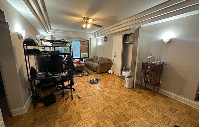 1 bed, 1 bath, $1,095, Unit 104