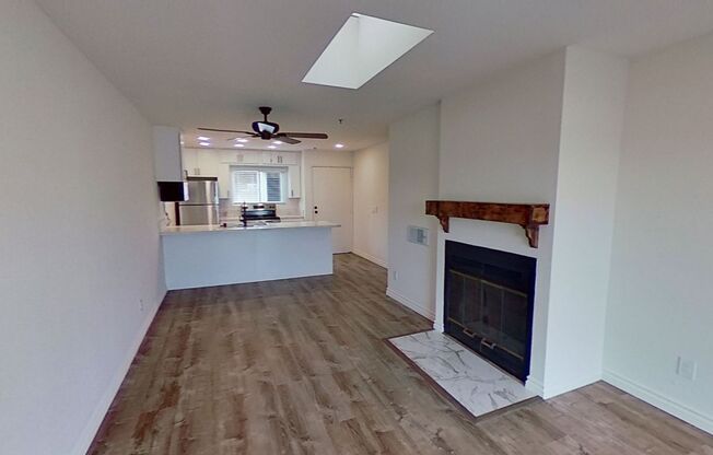 2 beds, 1 bath, 840 sqft, $2,550, Unit 416