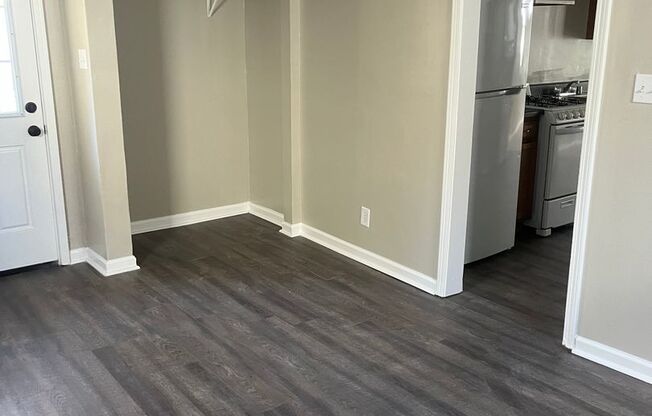 1 bed, 1 bath, 650 sqft, $700, Unit Unit 3