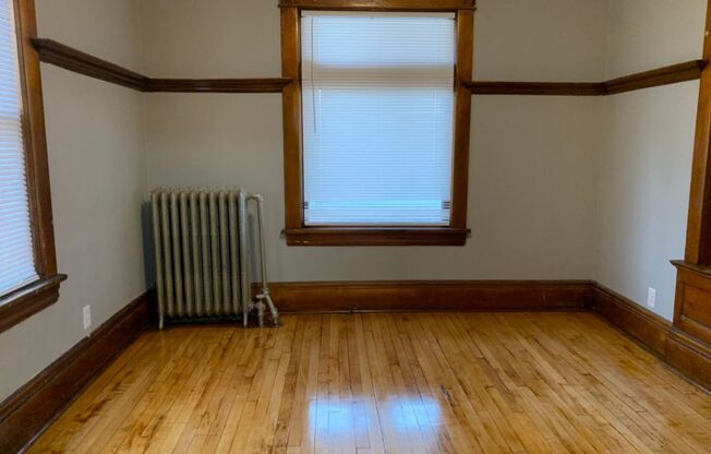 3 bedroom 1 bath house in St. Paul!