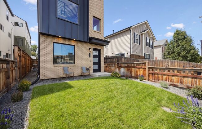 Fantastic Front Side Luxury Denver Townhome!