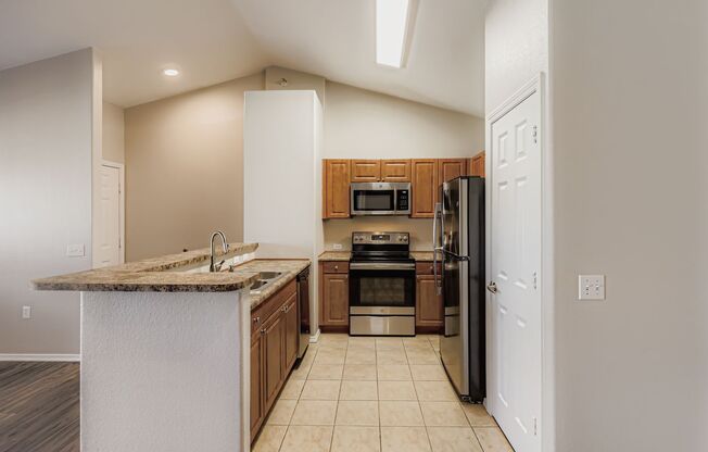 1 bed, 1 bath, 900 sqft, $1,577
