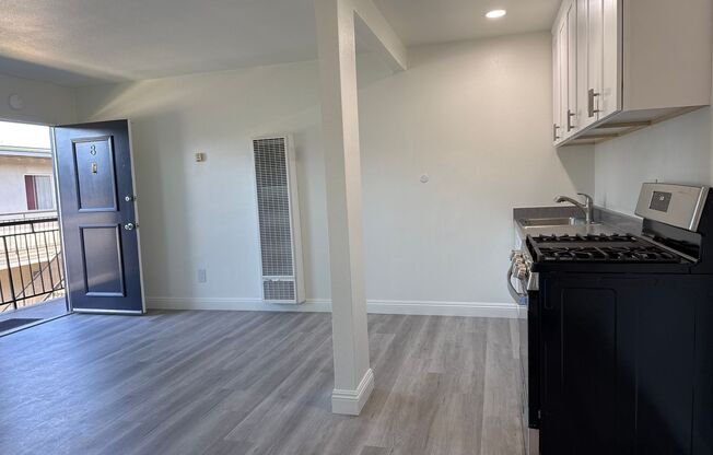 1 bed, 1 bath, 525 sqft, $1,795, Unit 9151-8