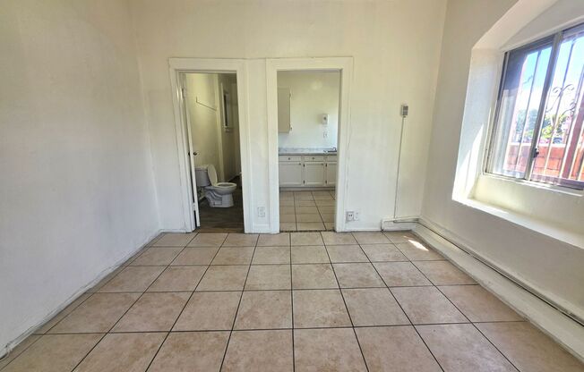 823 UNION APTS