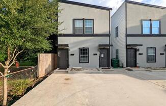 310 E 31 ST