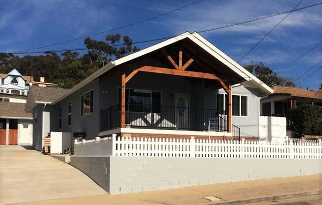 FURNISHED 2+ 2 Cottage - Downtown Ventura