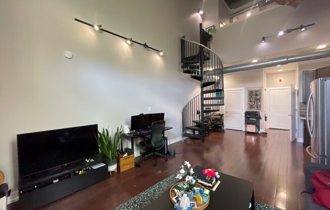 1236 E Columbia Ave.