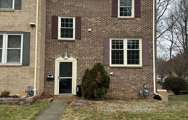 Nice Townhome within Heart of Blacksburg/Prices Fork