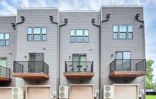 Townhome in the heart of Charlotte!