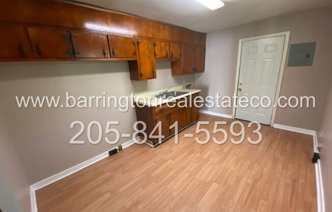 2 beds, 1 bath, 840 sqft, $765, Unit Apt B