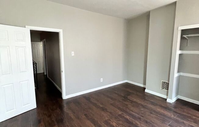 3 beds, 1 bath, $1,300