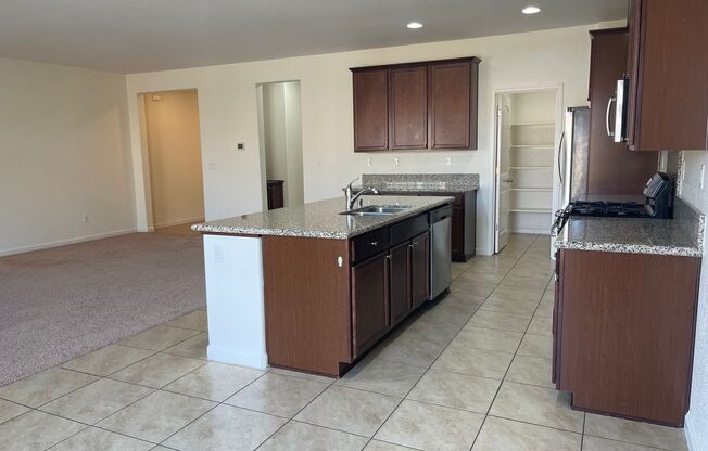 3 beds, 2 baths, $2,650