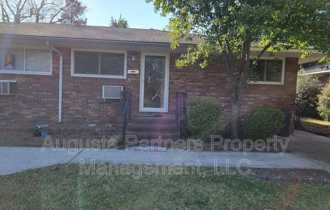 1515 WHITNEY ST