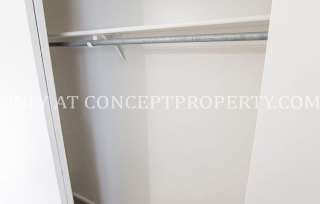 2 beds, 1 bath, 935 sqft, $1,299, Unit 30