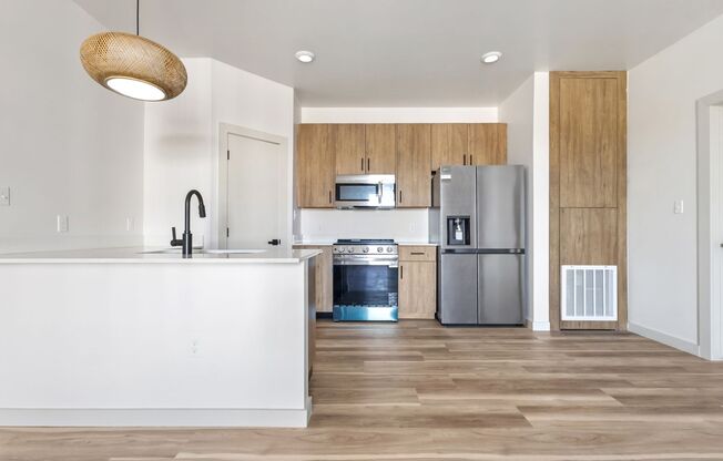 225 E. New Hampshire