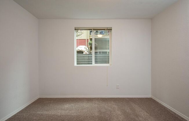 2 beds, 1 bath, 760 sqft, $1,495, Unit 11