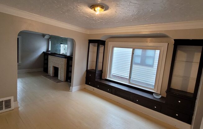 South Broadway 4 Bed 2 Bath Bungalow