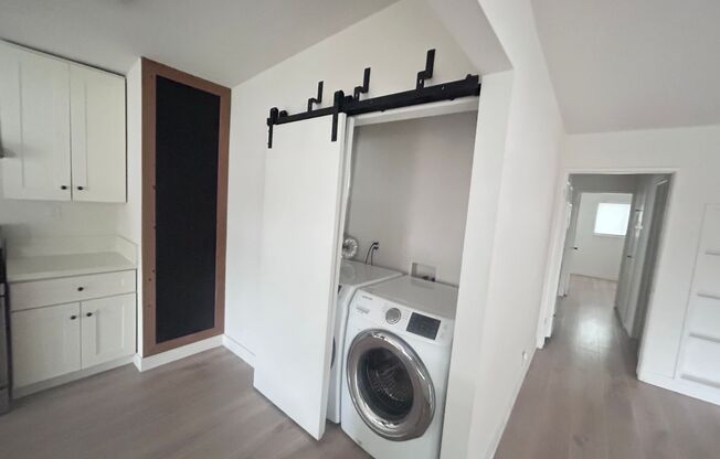 Move In Ready! Modern 3 Bedroom, 1 Bath Home Near Shops and 405 Fwy