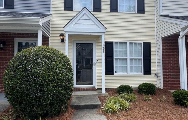 2Br 1.5BA Townhome in Bridford Downs