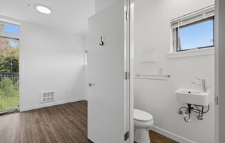 Studio, 1 bath, 172 sqft, $695, Unit C8
