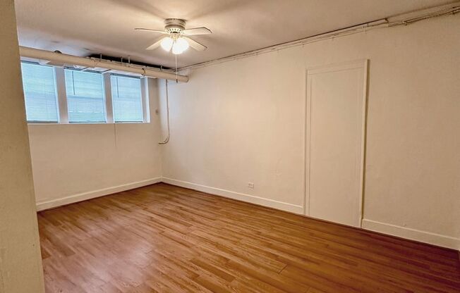 Calhoun Beach Apartments