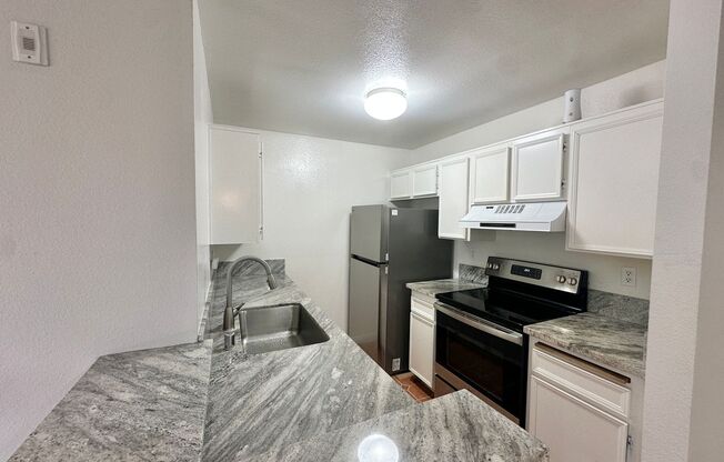 2 Bedroom Condo in Mission Valley!