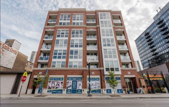 2 beds, 2 baths, 1,061 sqft, $4,300, Unit 1325-201