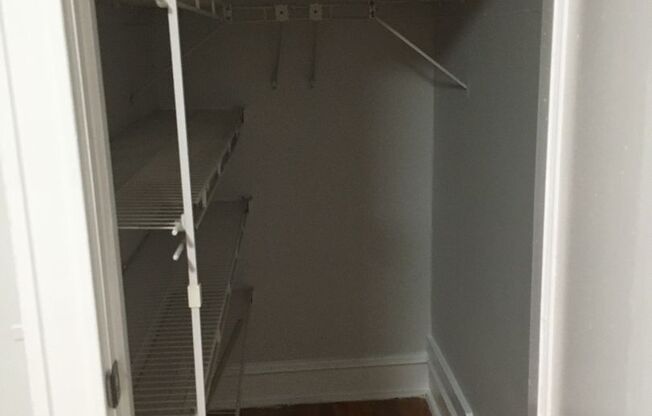 1 bed, 1 bath, $1,395, Unit 21