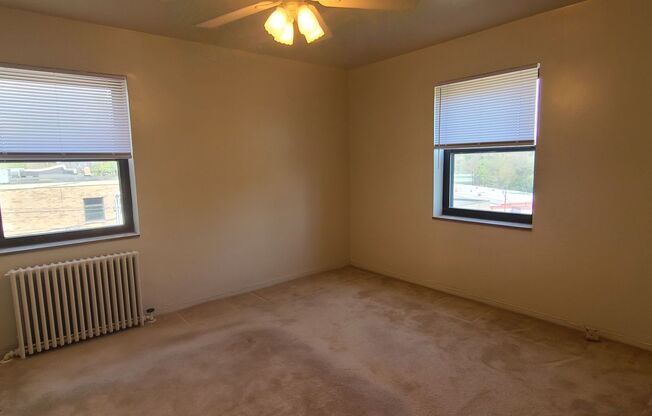 2 beds, 1 bath, 1 sqft, $1,010, Unit ABB - B-08