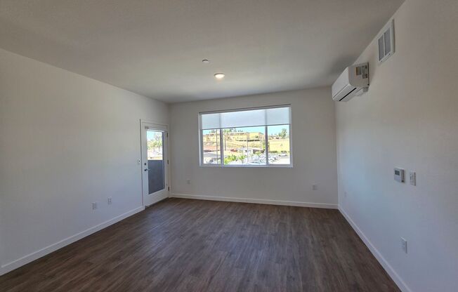 2 beds, 2 baths, 917 sqft, $2,895, Unit 2116-203