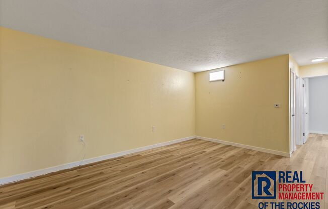 Charming 2 Bed, 1 Bath Condo in Prime Location!