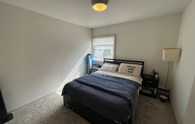 2 beds, 1 bath, $1,395, Unit 223