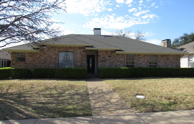 Beautiful Ranch Style home in a terrific location
