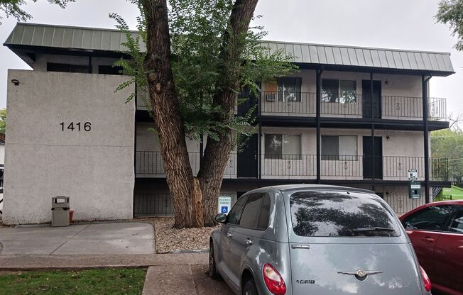1416 S CORONA