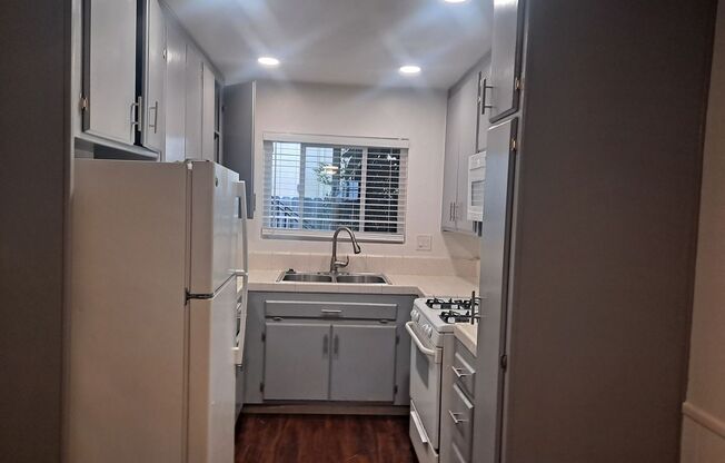 El Diamante Apts