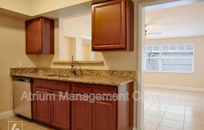 841 SEMINOLE AVE