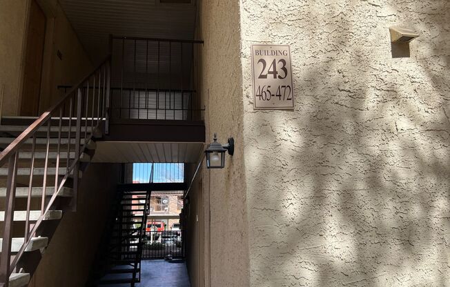 4960 Indian River #467 - 2 Bedrooms , 1 Bathroom, 816 SQFT