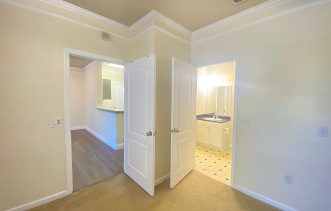 1 bed, 1 bath, $1,599, Unit UNIT 206