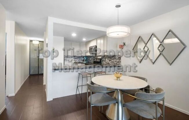 ***Luxurious 2 Bed / 2 Bath Condo in the Heart of San Diego - Available NOW***Lease terms Flexible***