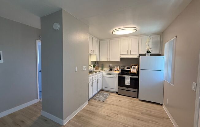 1 bed, 1 bath, 436 sqft, $1,895, Unit 32