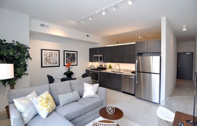 1 bed, 1 bath, 700 sqft, $2,295, Unit 202