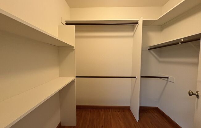 2 beds, 2 baths, $3,400, Unit # 209