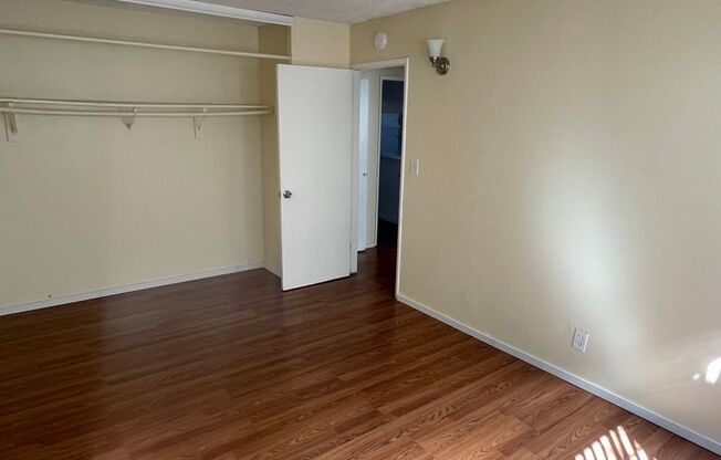 2 beds, 1 bath, 819 sqft, $2,295, Unit 1220-02