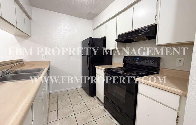 2 beds, 1 bath, 801 sqft, $1,125, Unit 221