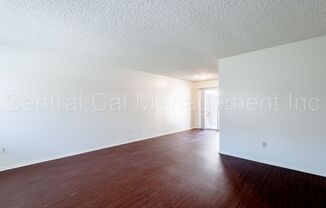 2 beds, 1 bath, 800 sqft, $1,395, Unit 4