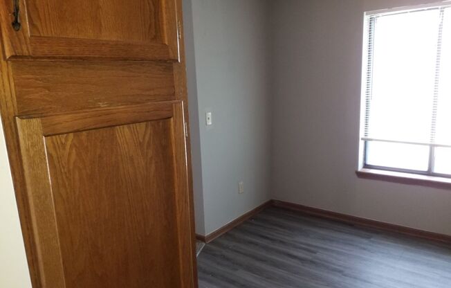 1 bed, 1 bath, 912 sqft, $900