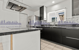 2409–2413 Fleetwood St