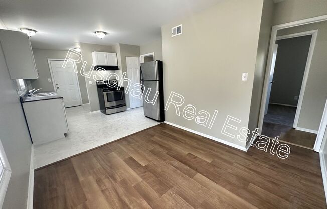 3 beds, 1 bath, $1,295