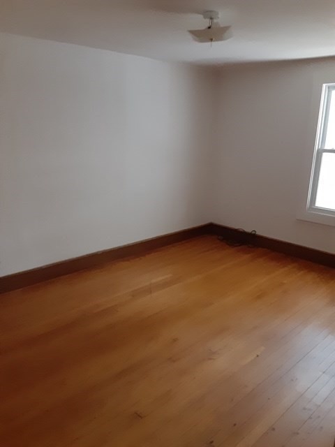 2 beds, 1 bath, 1,000 sqft, $2,400, Unit 2